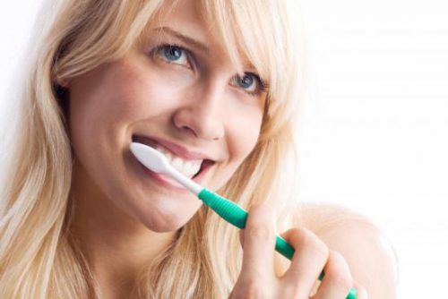 Зубной камень: что это и как избавиться?