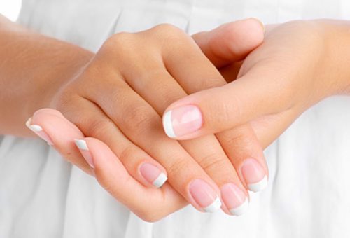 Какие причины ломкости ногтей у женщин