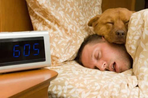 Поза, в которой вы спите, может обеспечить вам беспокойную ночь
