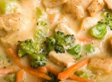 Рецепт индейки с брокколи в сливочном соусе
