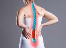 Простые упражнения, которые помогут снять боль в спине
