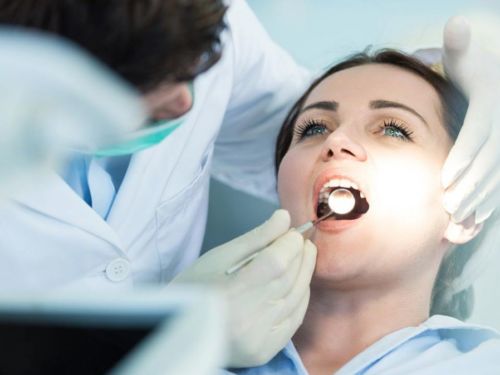 Плановый осмотр у стоматолога, как профилактика проблем с зубами